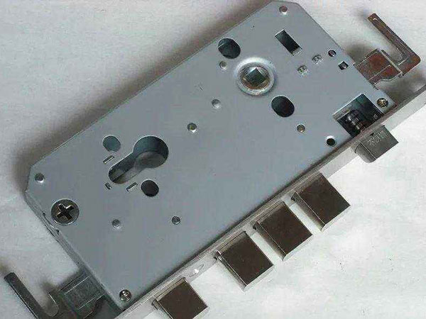 承德市24小时上门开锁公司